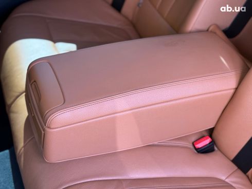 BMW 7 серия 2019 белый - фото 15