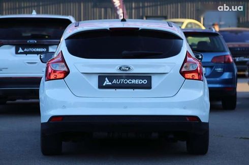 Ford Focus 2011 - фото 6