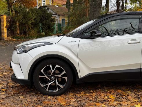 Toyota C-HR 2019 белый - фото 11