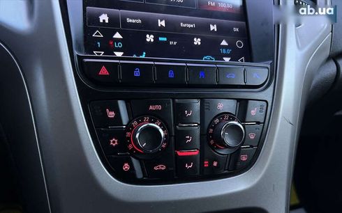 Opel Astra 2011 - фото 19