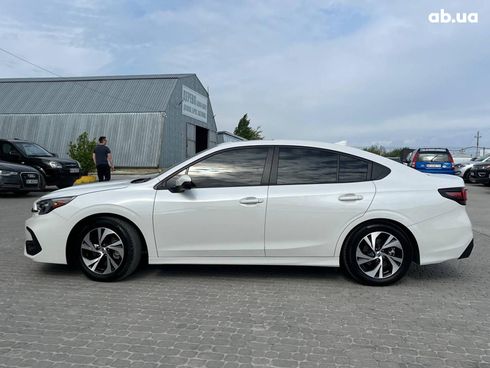 Subaru Legacy 2024 белый - фото 7