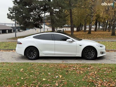 Tesla Model S 2019 - фото 6