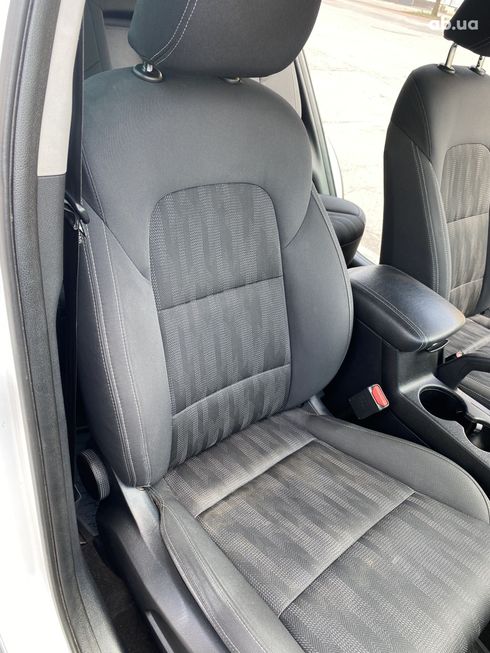 Kia Sportage 2016 белый - фото 19