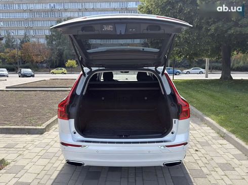 Volvo XC60 2020 - фото 20