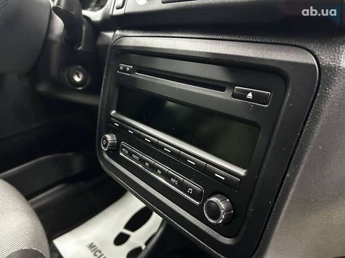Skoda Fabia 2014 - фото 16