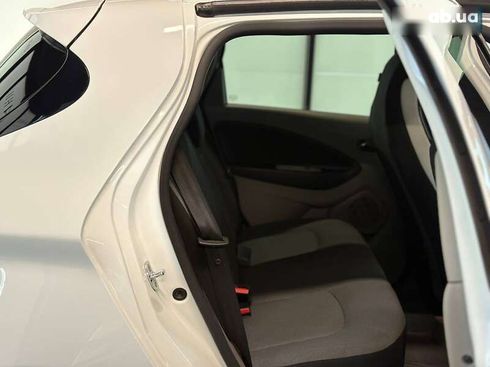 Renault Zoe 2017 - фото 15