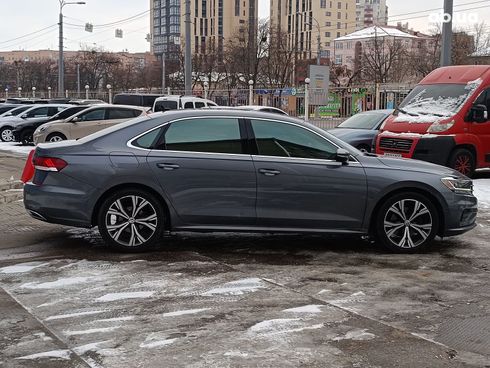 Volkswagen Passat 2020 серый - фото 10