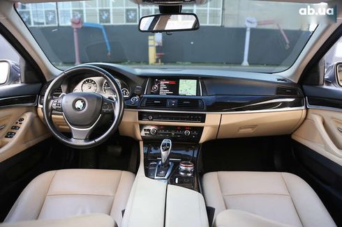 BMW 5 серия 2015 - фото 14
