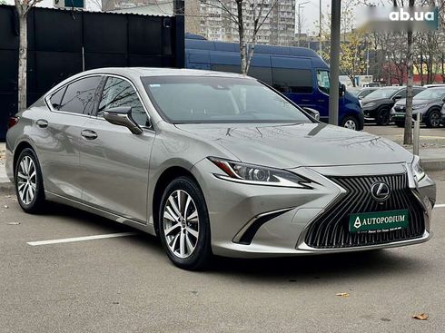 Lexus ES 2020 - фото 8