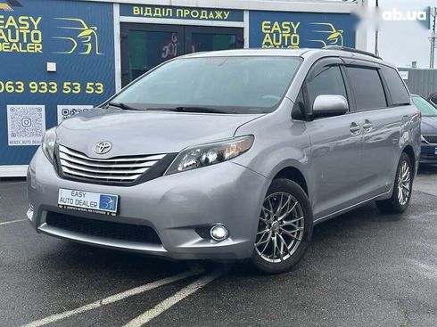 Toyota Sienna 2012 - фото 2