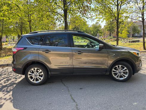 Ford Escape 2018 серый - фото 6