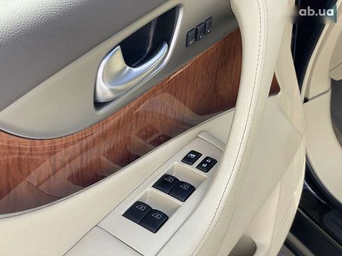 Infiniti QX70 2016 - фото 23