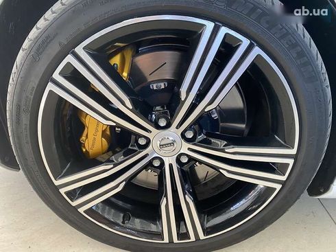 Volvo S60 2019 - фото 18