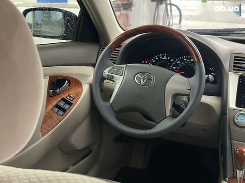 Toyota Camry 2008 - фото 17