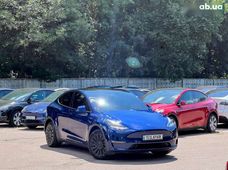 Продаж вживаних Tesla Model Y 2023 року - купити на Автобазарі