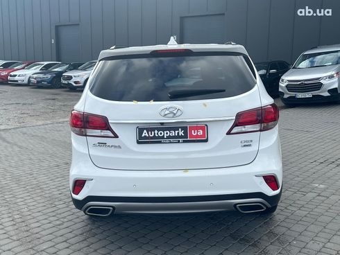 Hyundai Grand Santa Fe 2019 белый - фото 13