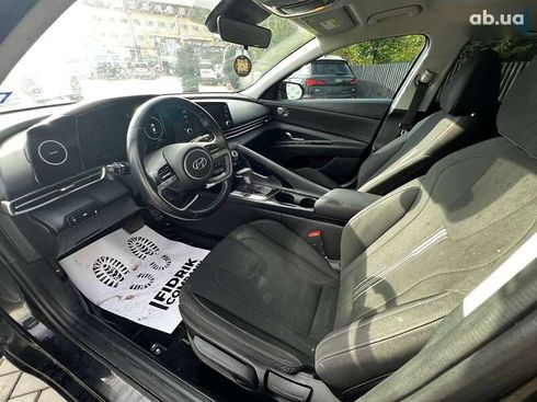 Hyundai Elantra 2022 - фото 14