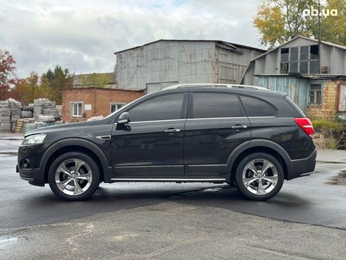 Chevrolet Captiva 2015 черный - фото 6