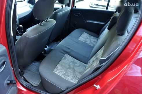 Dacia Sandero 2010 - фото 19