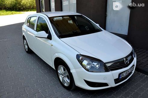 Opel Astra 2013 - фото 13