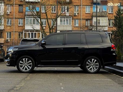 Toyota Land Cruiser 2018 - фото 16