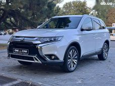 Купити Mitsubishi Outlander 2019 бу в Дніпрі - купити на Автобазарі