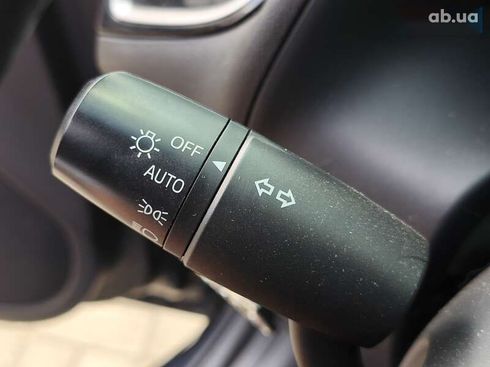Mazda 3 2015 - фото 18