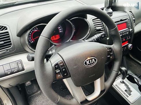 Kia Sorento 2011 - фото 23