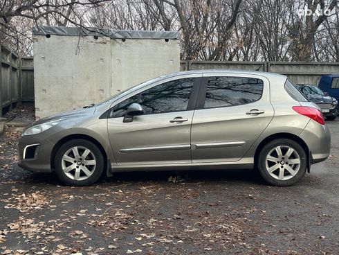 Peugeot 308 2011 бежевый - фото 14