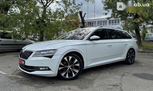 Skoda Superb 2016 - фото 9