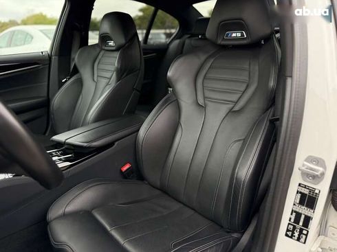 BMW M5 2022 - фото 25