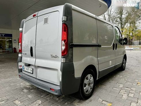 Renault Trafic 2013 - фото 8