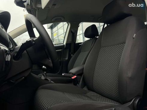 Volkswagen Golf 2011 - фото 9
