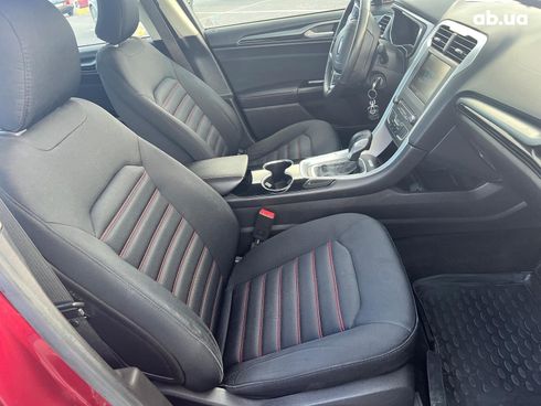 Ford Fusion 2015 красный - фото 17