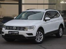 Продажа б/у Volkswagen Tiguan 2018 года - купить на Автобазаре