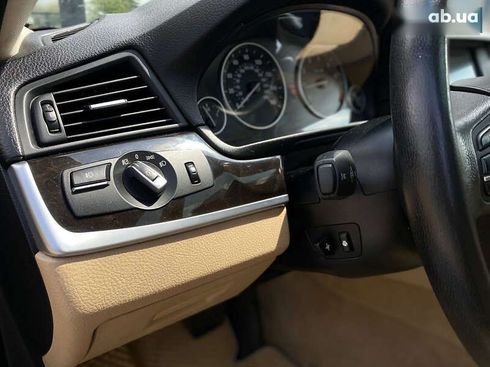 BMW 5 серия 2011 - фото 15
