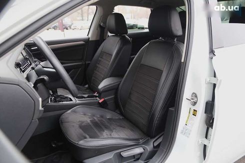 Volkswagen Jetta 2018 - фото 9
