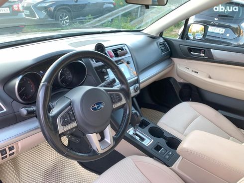 Subaru Outback 2016 бежевый - фото 25