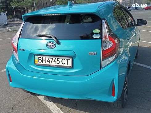 Toyota Prius 2019 голубой - фото 8