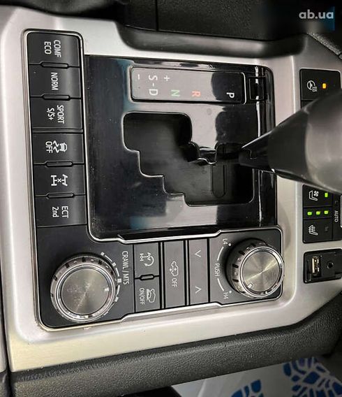 Toyota Land Cruiser 2017 - фото 19