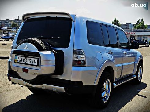 Mitsubishi Pajero Wagon 2008 - фото 3