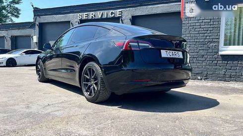 Tesla Model 3 2021 - фото 11