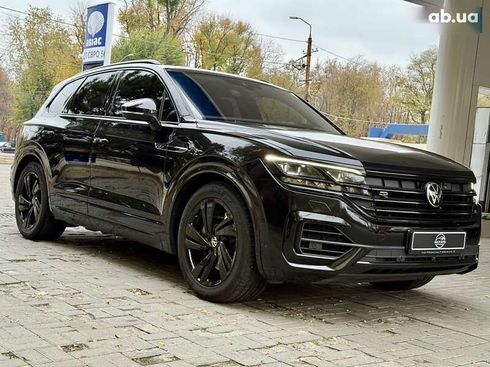 Volkswagen Touareg 2022 - фото 12