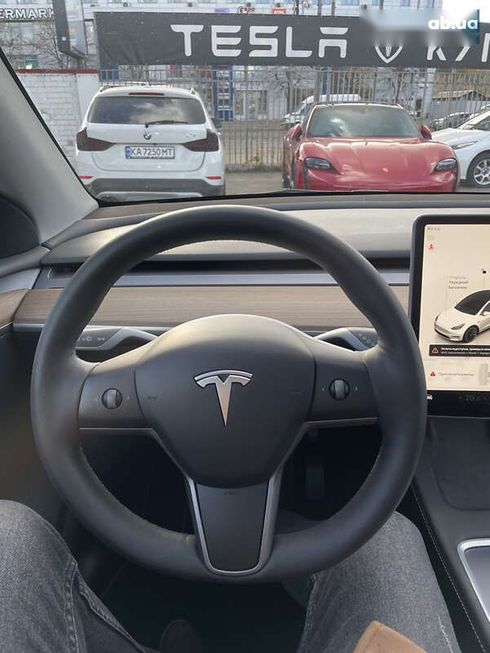 Tesla Model Y 2023 - фото 16