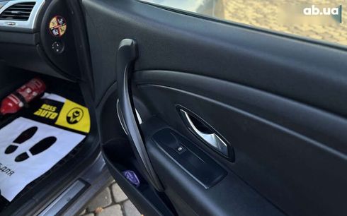 Renault Megane 2011 - фото 23