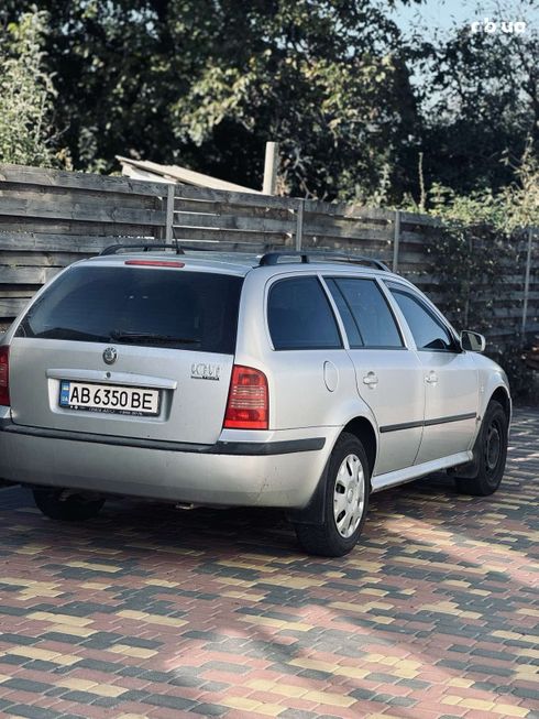 Skoda Octavia 2006 серый - фото 2