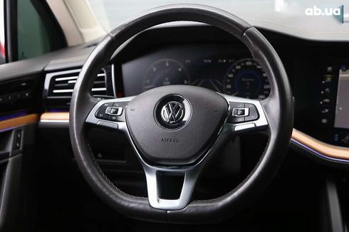 Volkswagen Touareg 2018 - фото 14