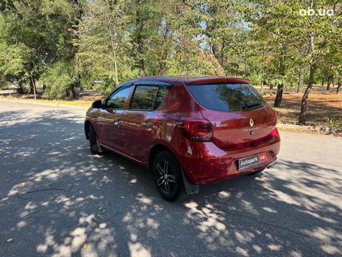 Renault Sandero 2020 красный - фото 3