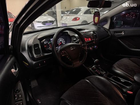 Kia Forte 2017 серый - фото 8