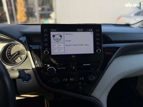 Toyota Camry 2021 - фото 15